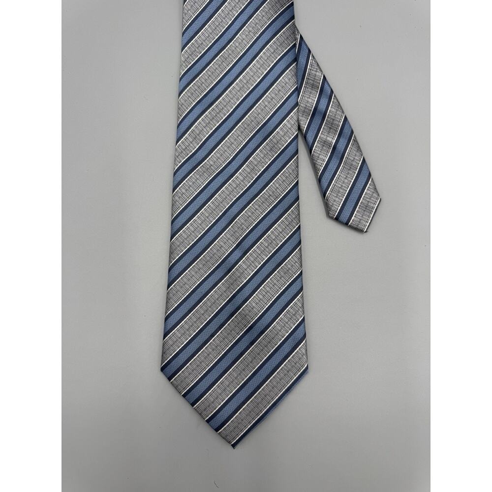 Kenneth Cole Striped Silver Gray Blue Silk Necktie Tie 56" Total Length